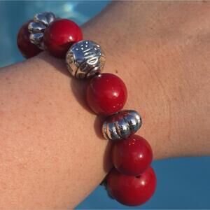 Red Silver Tone Chunky Beaded Stretch Bracelet